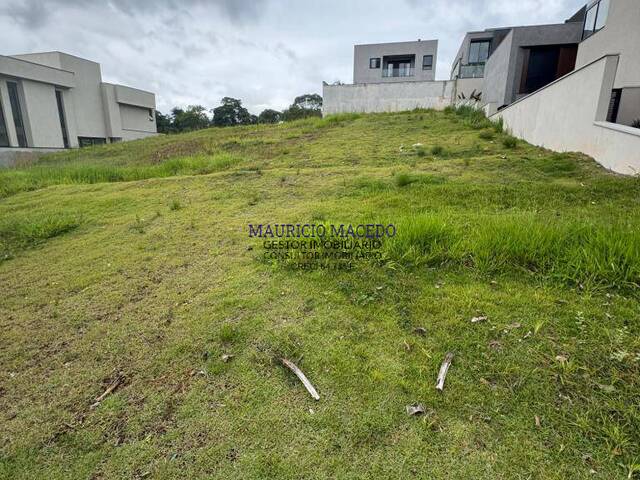 Terreno para Venda em Santana de Parnaíba - 4