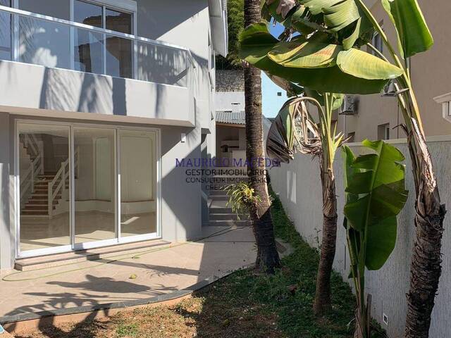 Casa para Venda em Santana de Parnaíba - 4