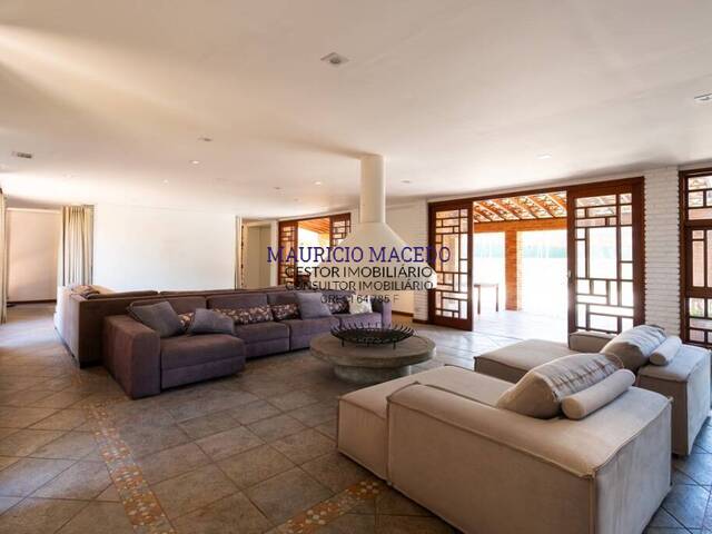 Casa para Venda em Santana de Parnaíba - 4