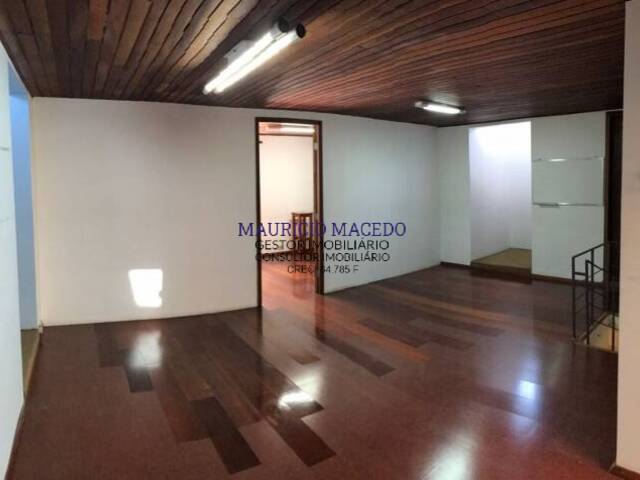 Casa para Venda em Santana de Parnaíba - 5