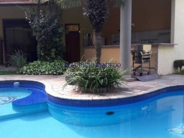 Casa para Venda em Santana de Parnaíba - 2
