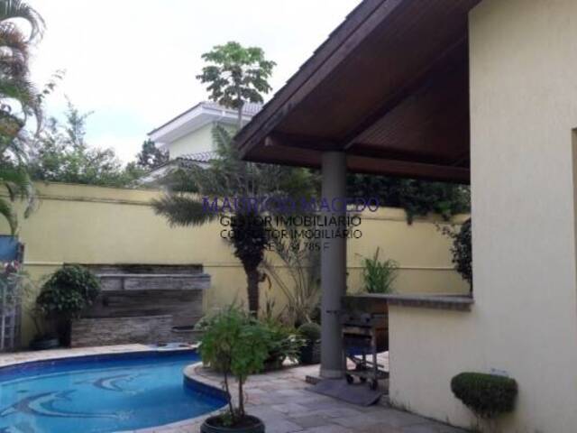 Casa para Venda em Santana de Parnaíba - 5