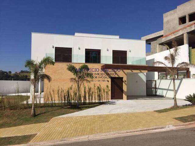 Casa para Venda em Santana de Parnaíba - 2