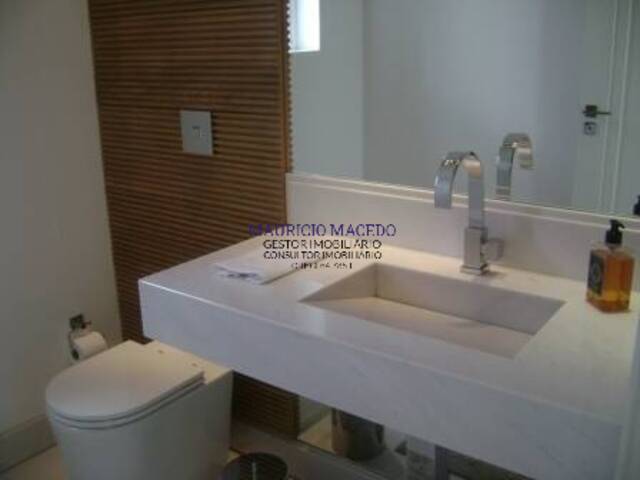 Casa para Venda em Santana de Parnaíba - 4
