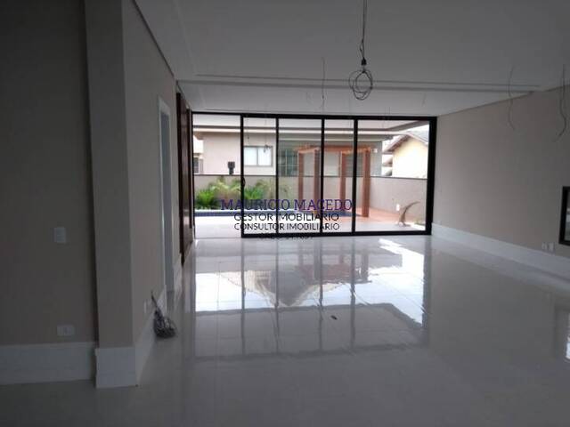 Casa para Venda em Santana de Parnaíba - 4