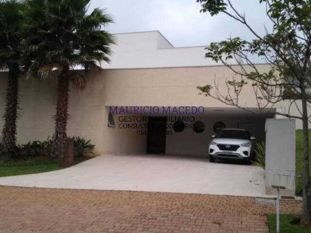 Casa para Venda em Santana de Parnaíba - 3