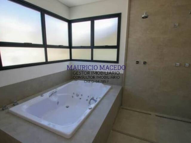 Casa para Venda em Santana de Parnaíba - 5