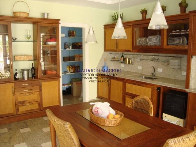 Casa para Venda em Santana de Parnaíba - 5