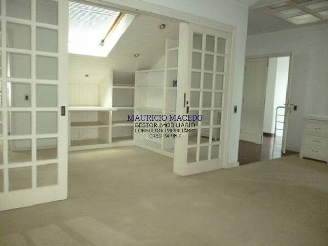 Casa para Venda em Santana de Parnaíba - 4