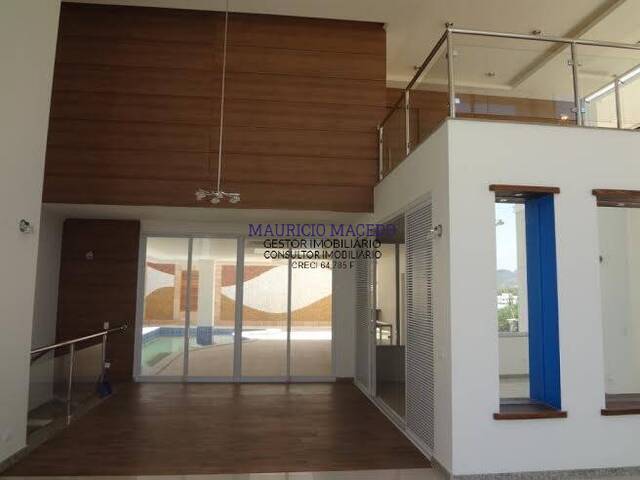 Casa para Venda em Santana de Parnaíba - 5