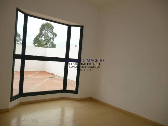 Casa para Venda em Santana de Parnaíba - 5