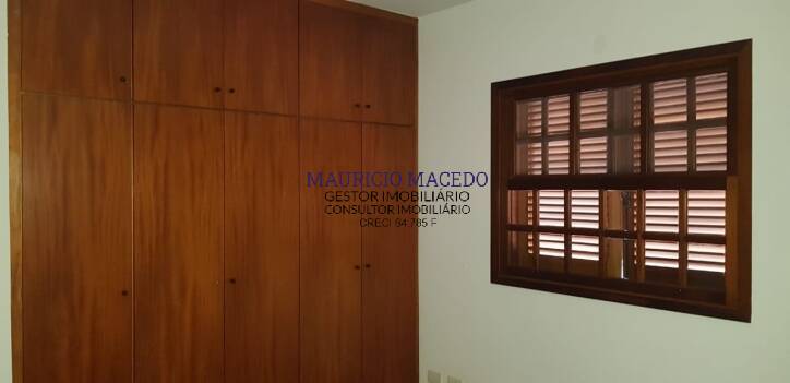 Casa à venda e aluguel com 4 quartos, 370m² - Foto 4