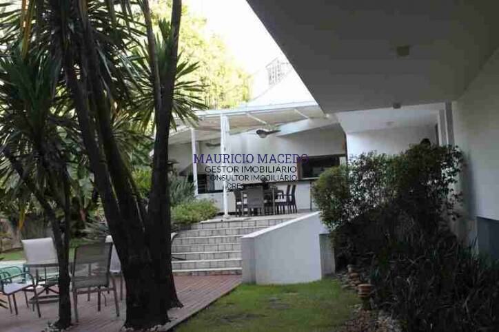 Casa à venda e aluguel com 4 quartos, 700m² - Foto 17