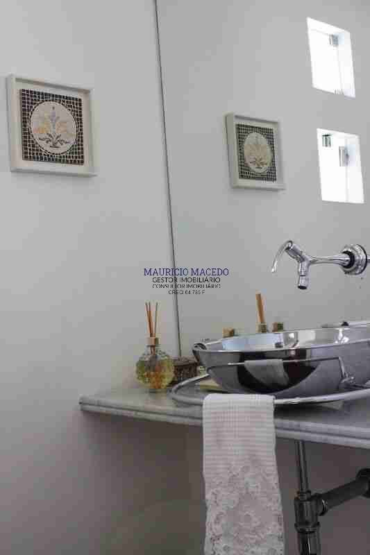 Casa à venda e aluguel com 4 quartos, 700m² - Foto 2