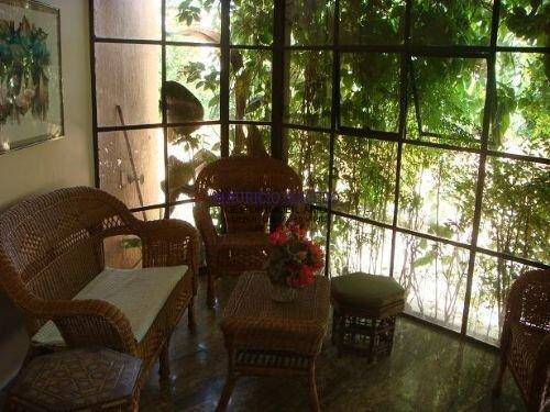 Casa à venda com 4 quartos, 550m² - Foto 2