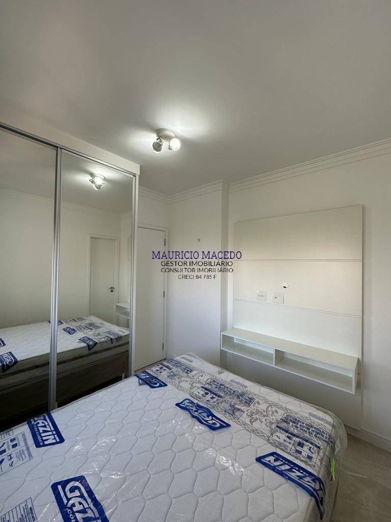 Apartamento para alugar com 3 quartos, 98m² - Foto 10