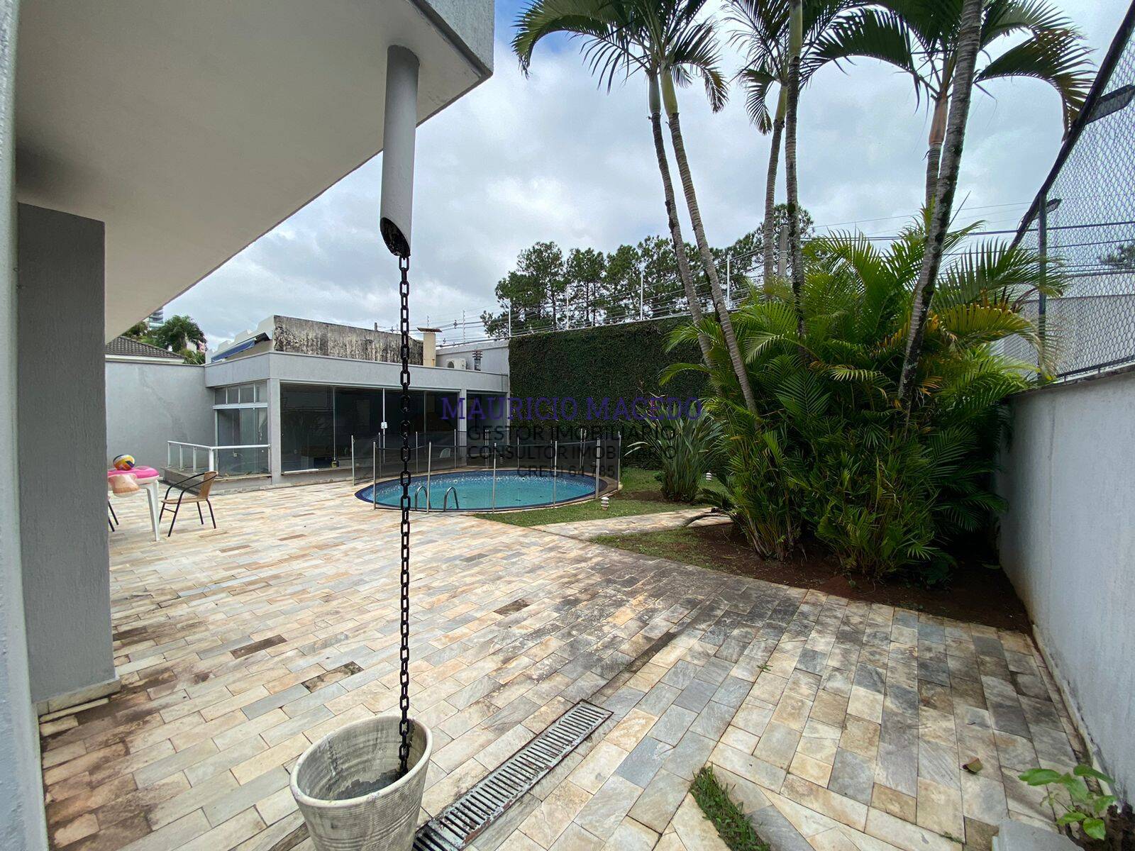 CASA TÉRREA ALPHAVILLE 1 - OPORTUNIDADE!