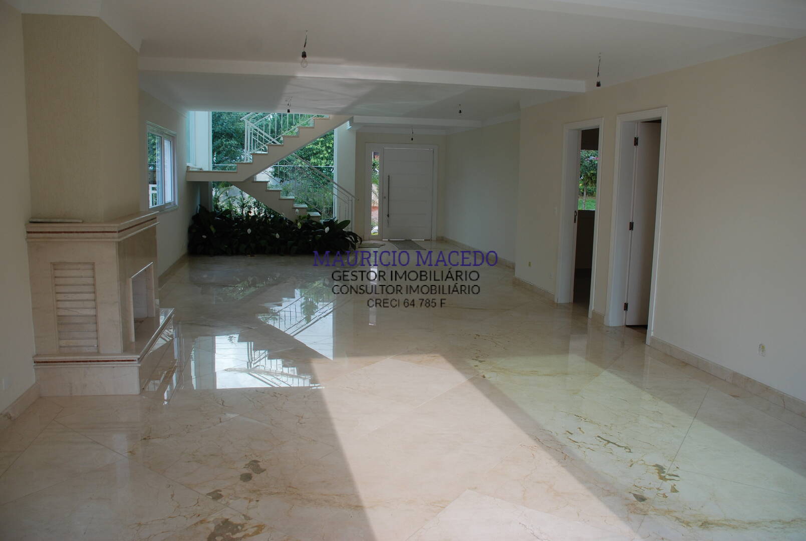 Casa para alugar com 4 quartos, 400m² - Foto 4