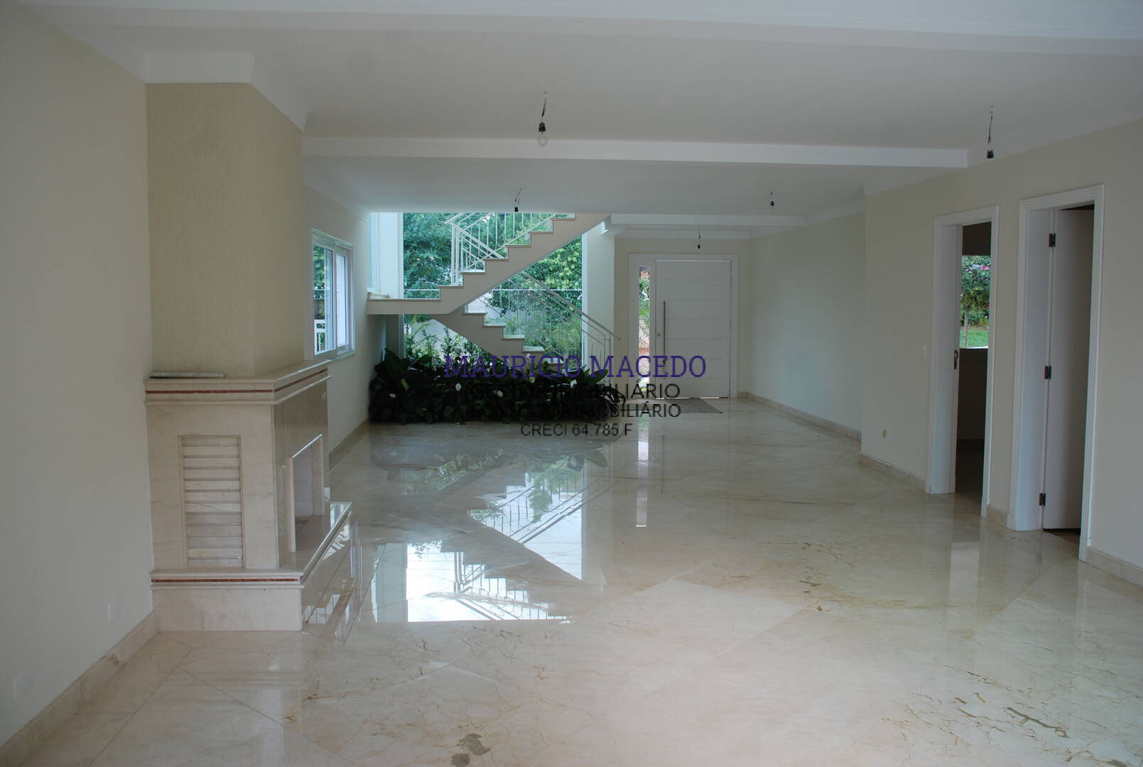 Casa para alugar com 4 quartos, 400m² - Foto 5
