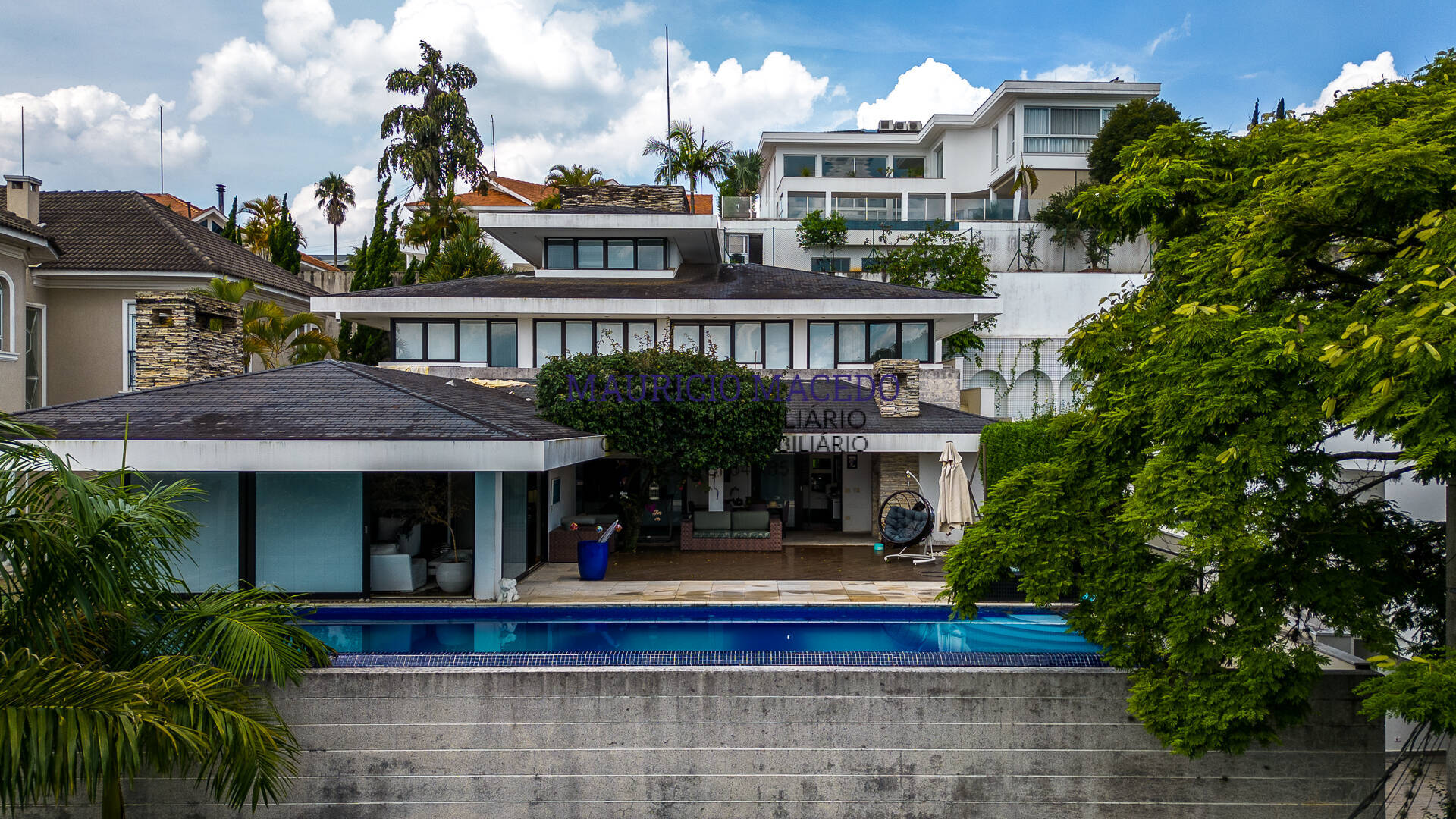 CASA COM LINDA VISTA!