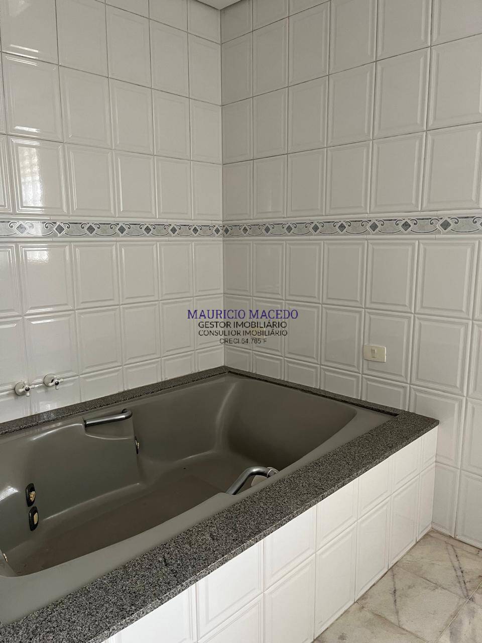 Casa à venda e aluguel com 4 quartos, 570m² - Foto 5