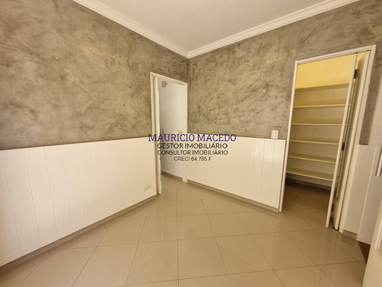 Casa à venda e aluguel com 4 quartos, 300m² - Foto 4