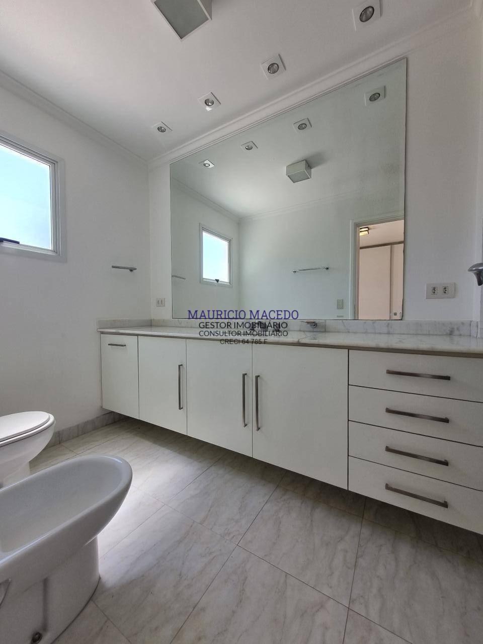 Casa à venda e aluguel com 4 quartos, 300m² - Foto 8