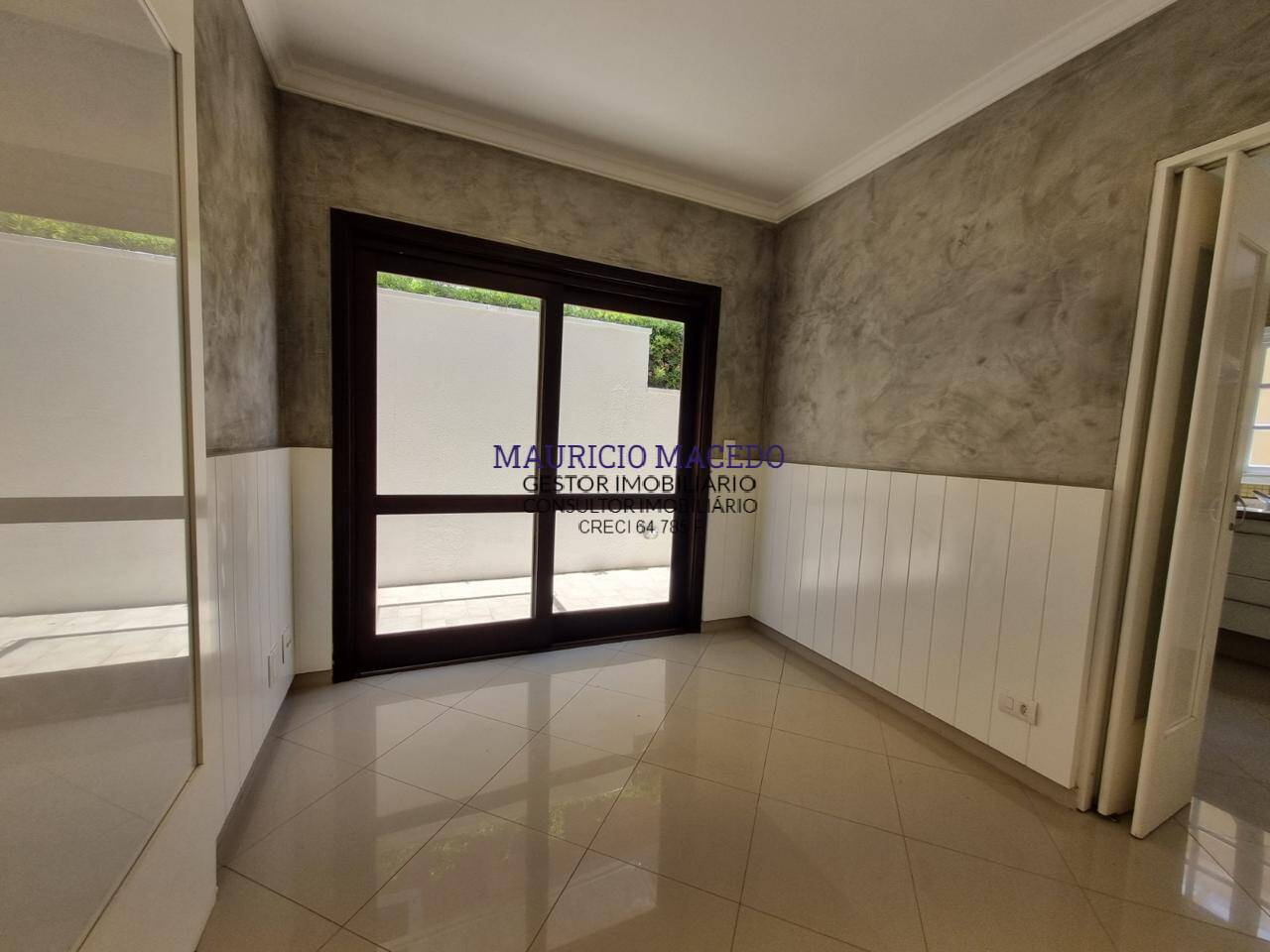 Casa à venda e aluguel com 4 quartos, 300m² - Foto 9