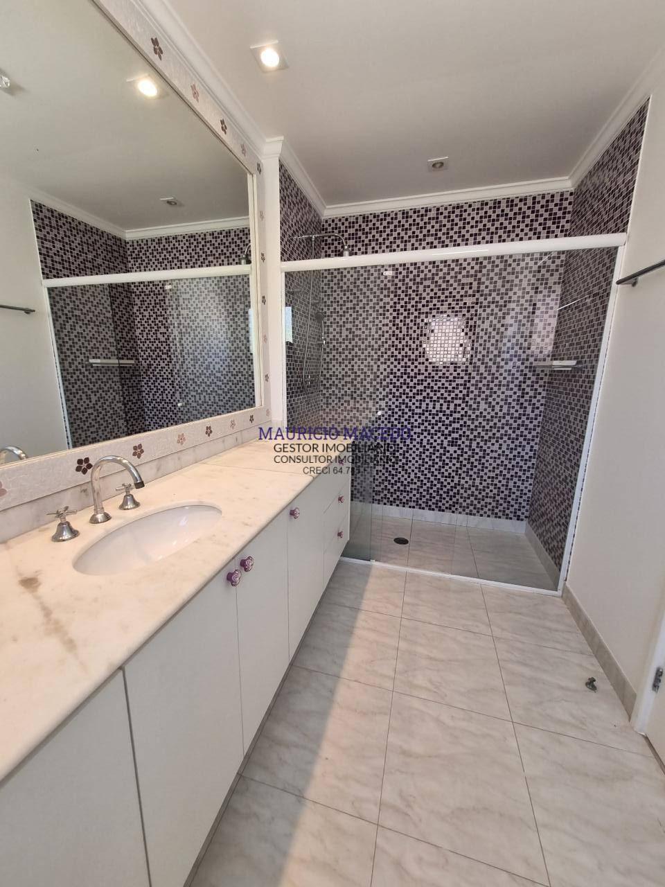 Casa à venda e aluguel com 4 quartos, 300m² - Foto 26