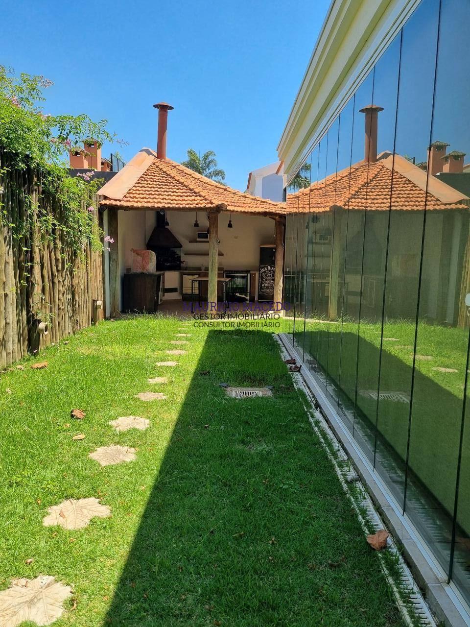 Casa à venda e aluguel com 4 quartos, 300m² - Foto 28