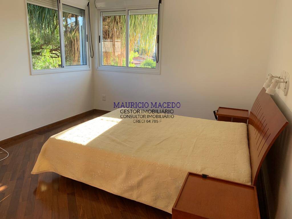 Casa para alugar com 4 quartos, 400m² - Foto 9