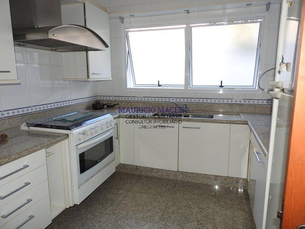 Casa para alugar com 4 quartos, 400m² - Foto 10