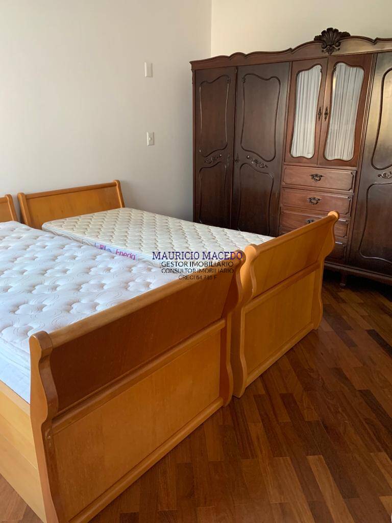 Casa para alugar com 4 quartos, 400m² - Foto 21