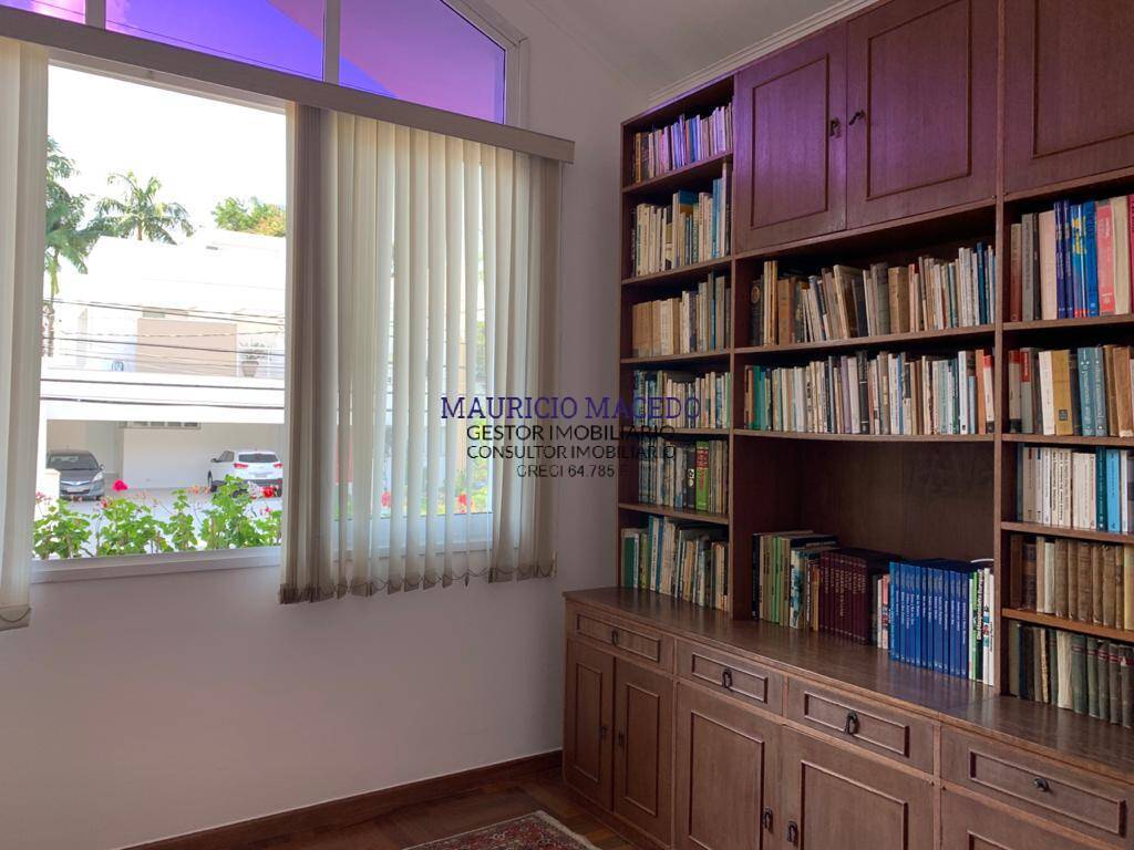 Casa para alugar com 4 quartos, 400m² - Foto 23