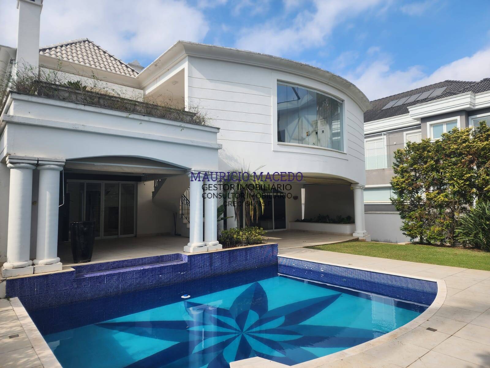 LINDA CASA, ÓTIMA LOCALIZAÇÃO, TAMBORÉ 2!