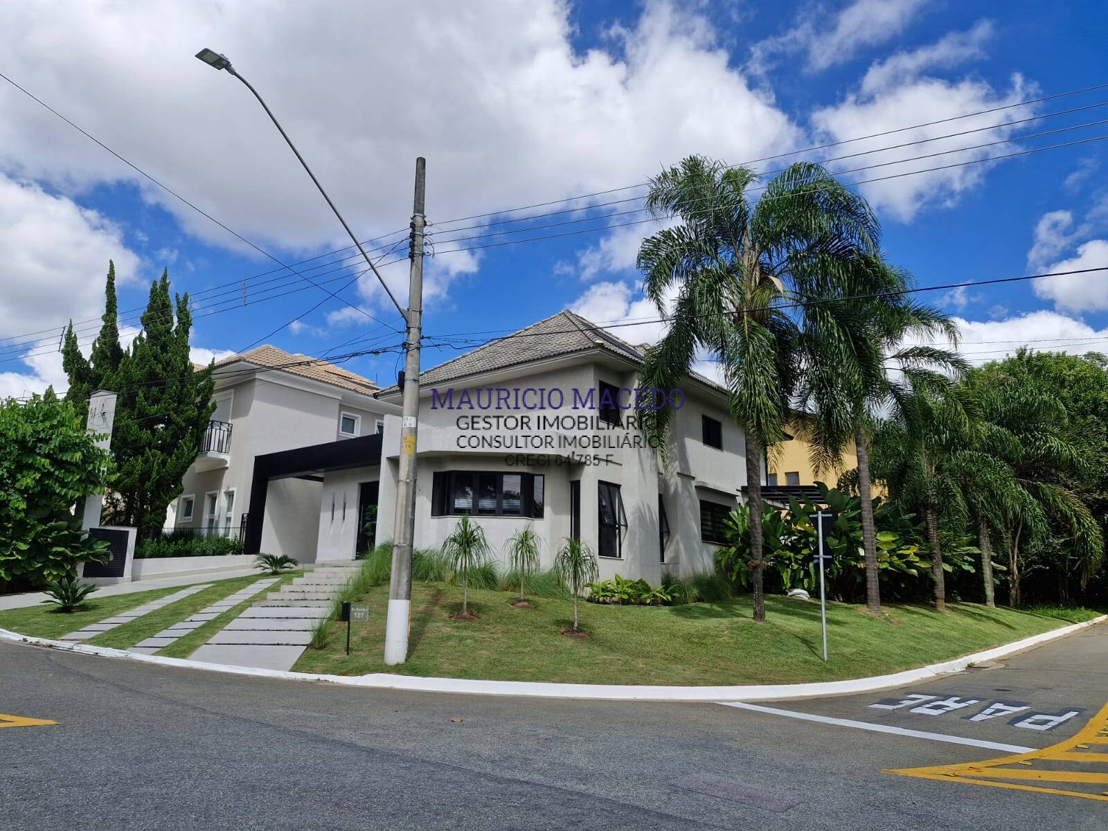 Casa para alugar com 3 quartos, 290m² - Foto 19