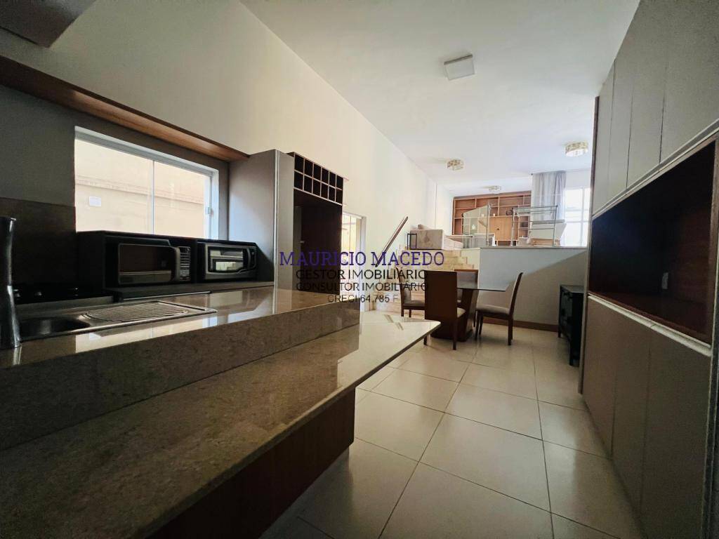 Casa, 5 quartos, 340 m² - Foto 4