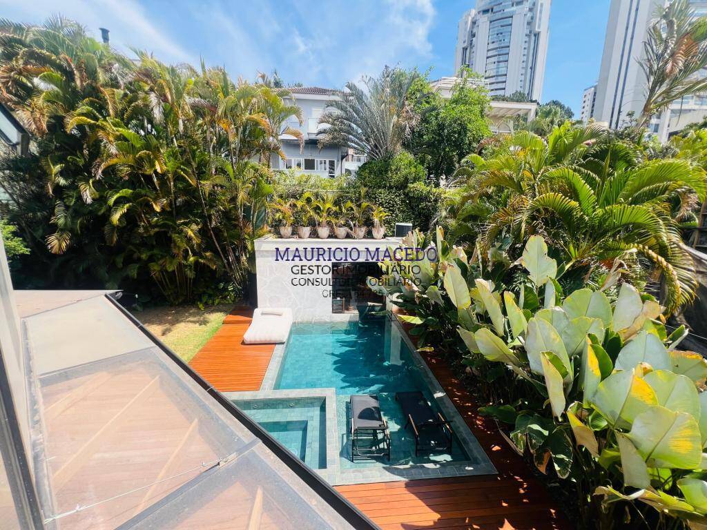 Casa à venda e aluguel com 4 quartos, 750m² - Foto 5
