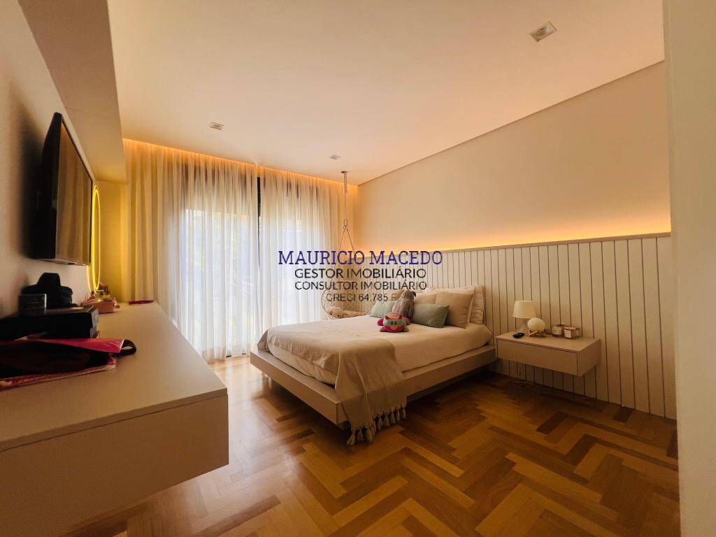 Casa à venda e aluguel com 4 quartos, 750m² - Foto 8