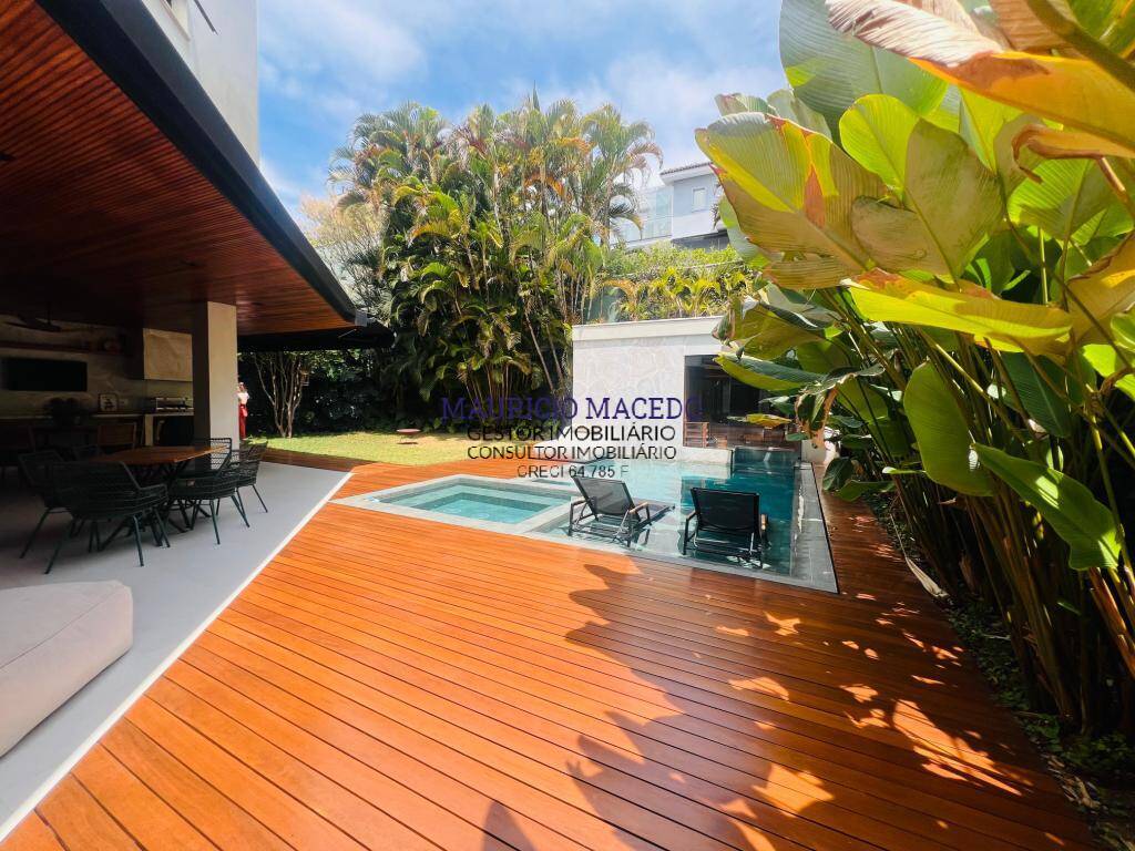 Casa à venda e aluguel com 4 quartos, 750m² - Foto 18